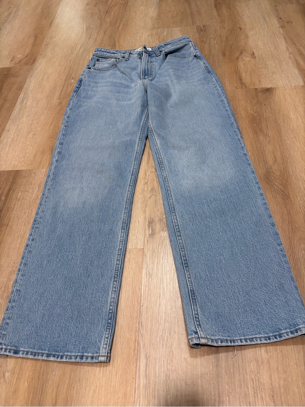 Abercrombie & Fitch high rise 90’s relaxed 28